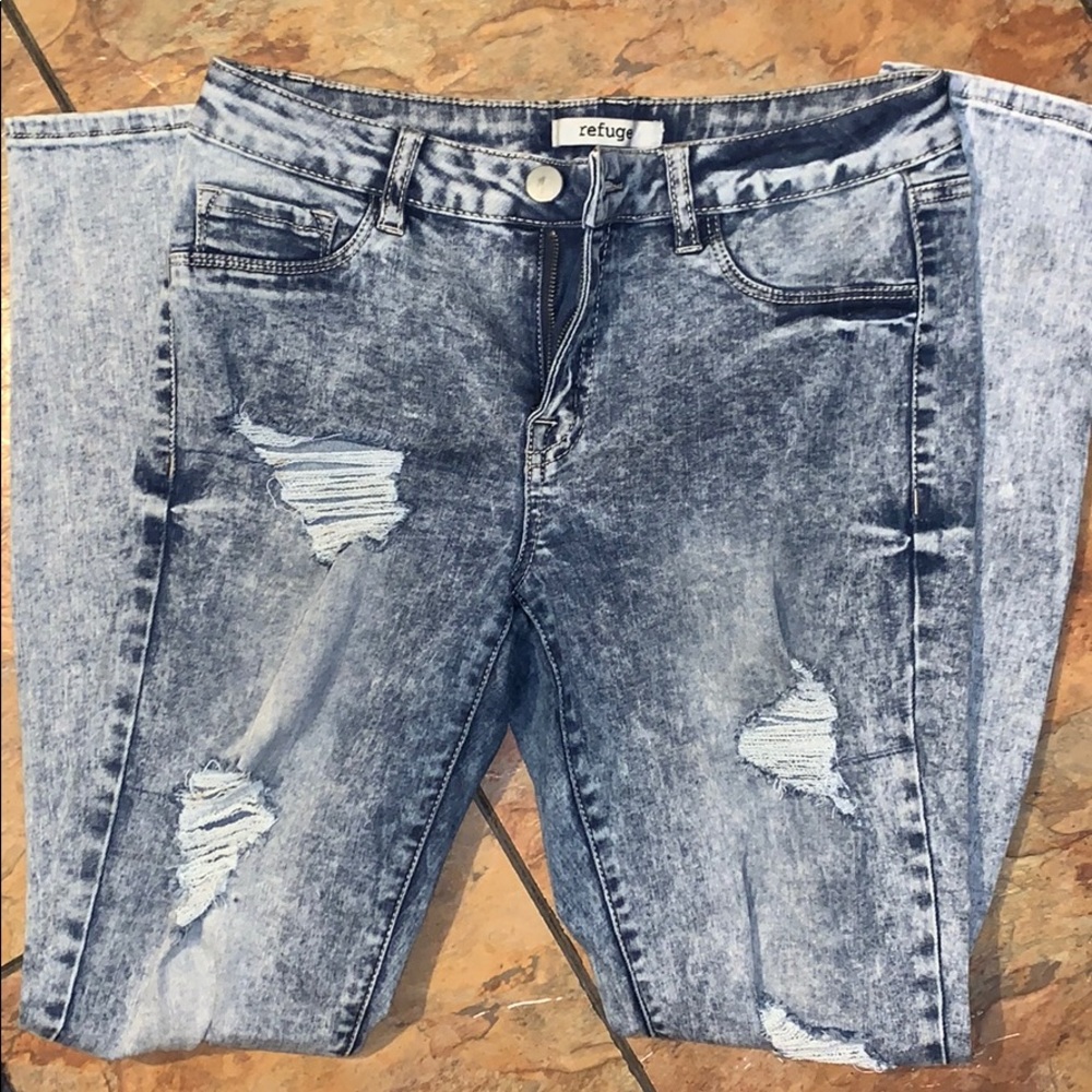 Distressed Refuge jeans